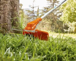 Stihl FSA60R Cordless Grass Trimmer Battery And Charger Set -Stihl 1 0000s 0003 FS FSA60R US AW 006 ad87f040 89e2 40cd bcf0 165376633322