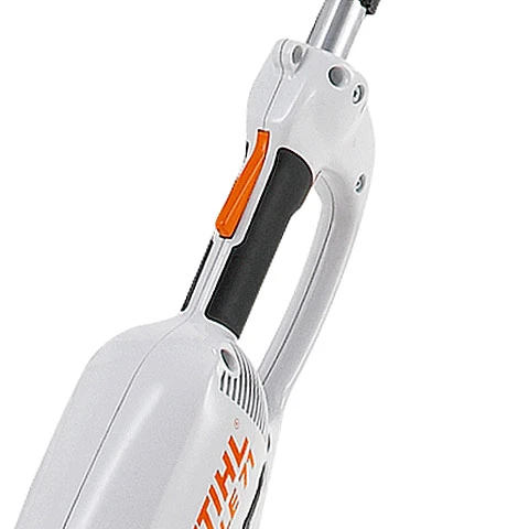 Stihl HLE 71 Electric Long-reach Hedge Trimmer 5 Stihl HLE 71 Electric Long-reach Hedge Trimmer - Image 3
