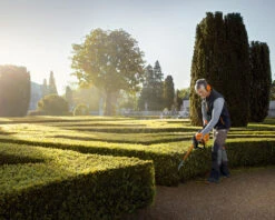 Stihl HS82T-30 Hedgetrimmer 7 Stihl HS82T-30 Hedgetrimmer -Stihl Untitled 1 0001 H HS82T E002